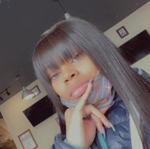 Meet your Posher, Davida